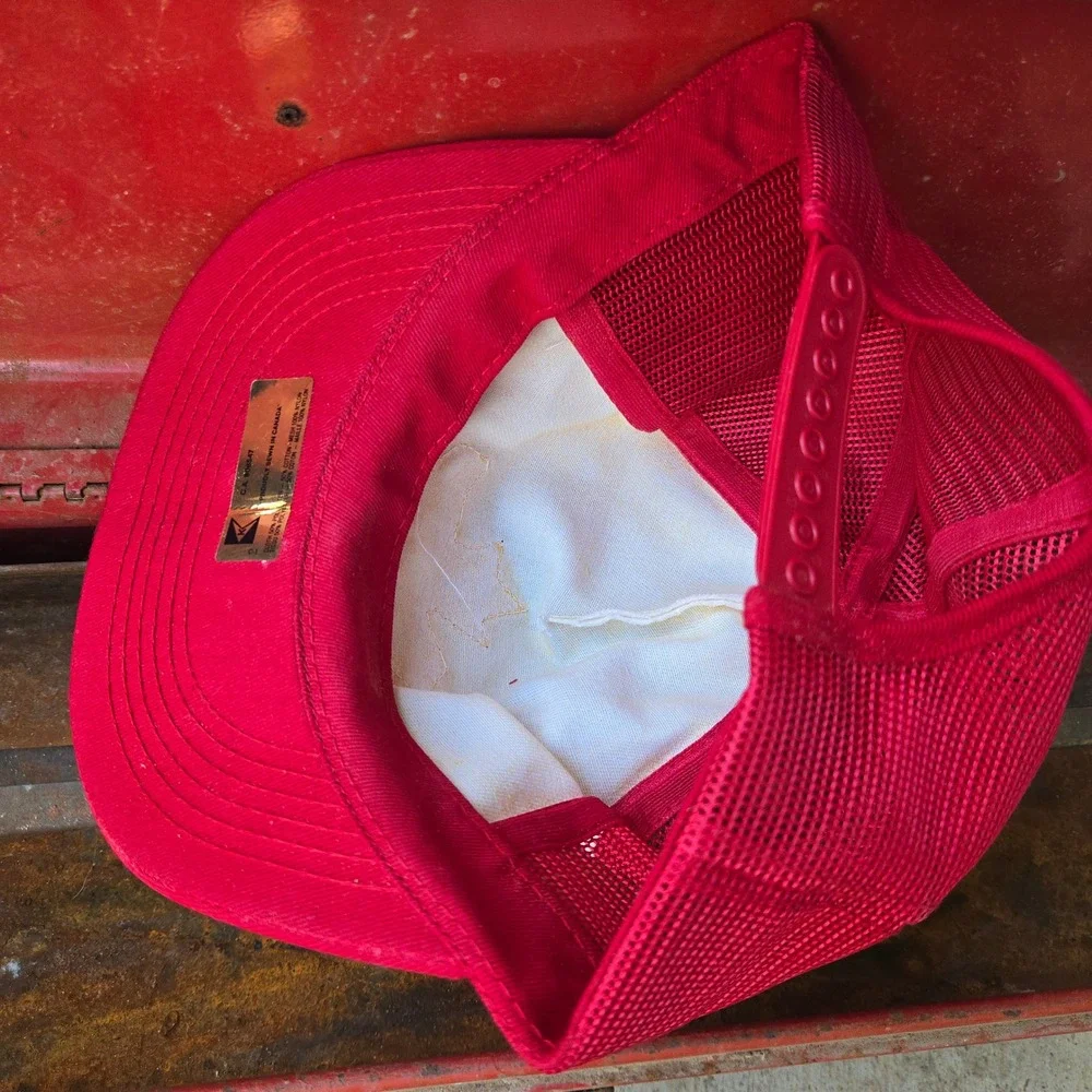 VTG Maple Leaf Fishery Products ‎ K-Brand Trucker Hat Red White Sewn In Canada